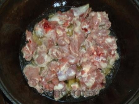 Добавляем мясо